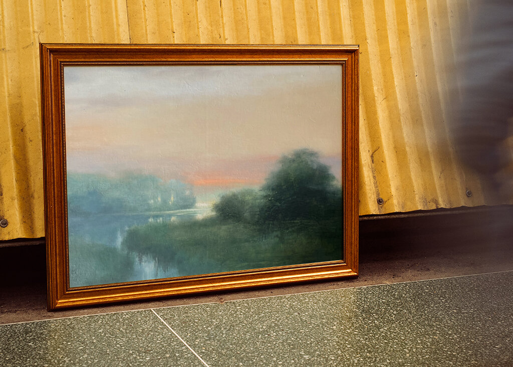 Reflejo del Amanecer Brumoso