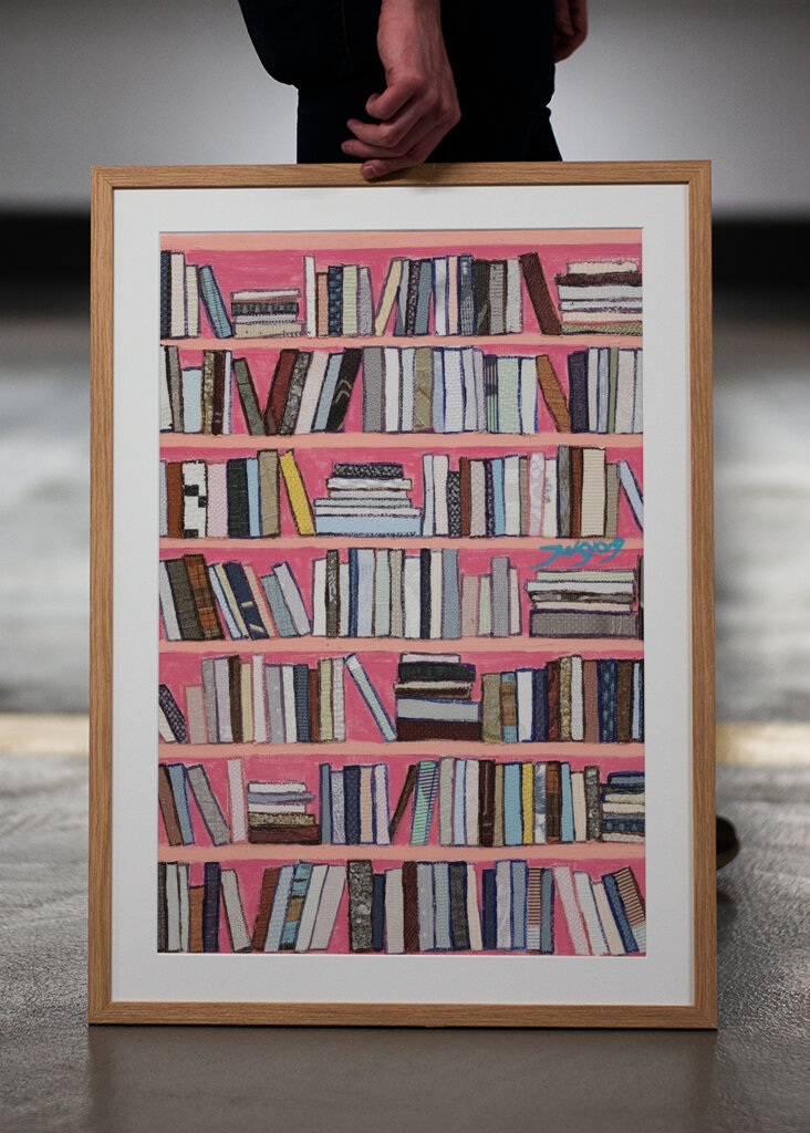 Rangées de bibliothèque colorées