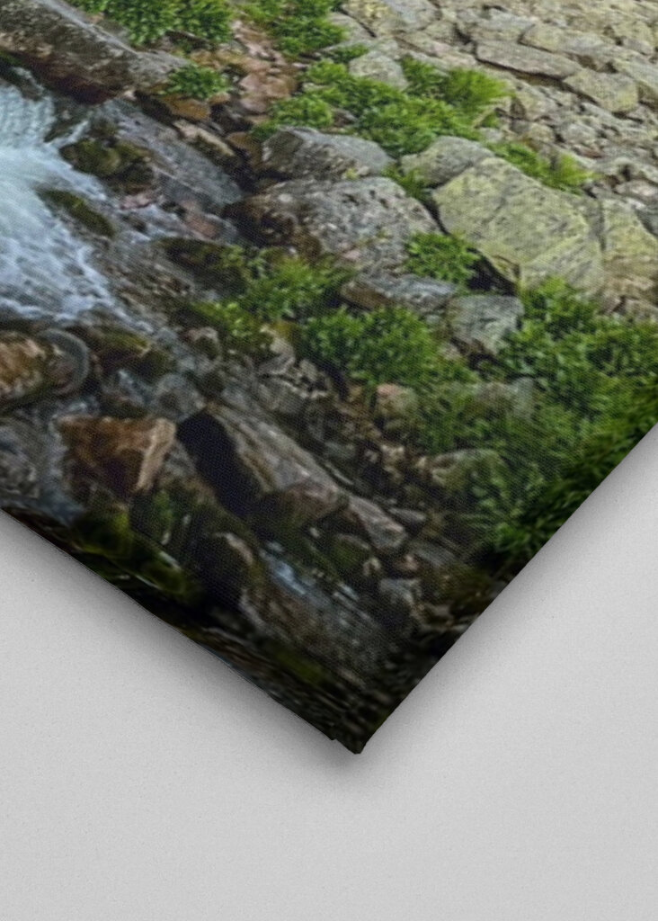 Soluppgång vid Njupeskär