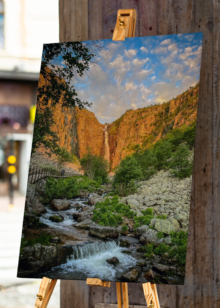 Soluppgång vid Njupeskär