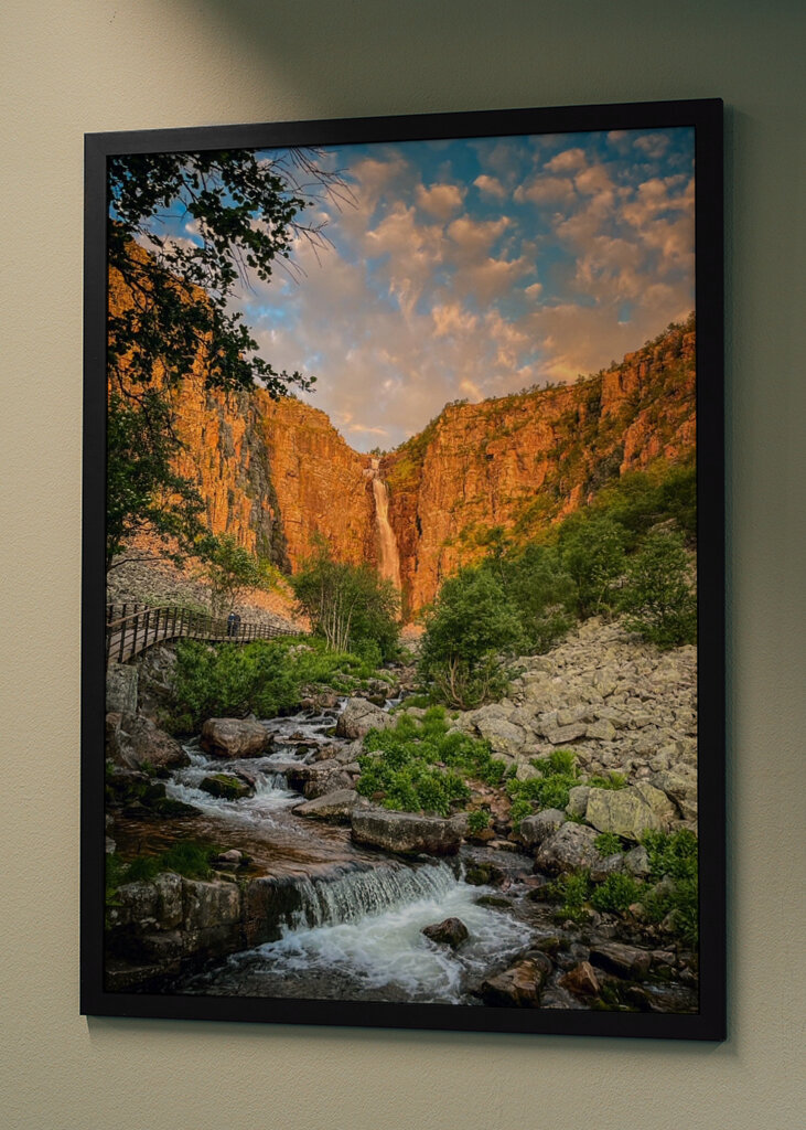 Soluppgång vid Njupeskär