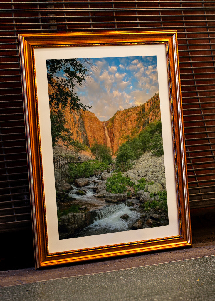 Soluppgång vid Njupeskär