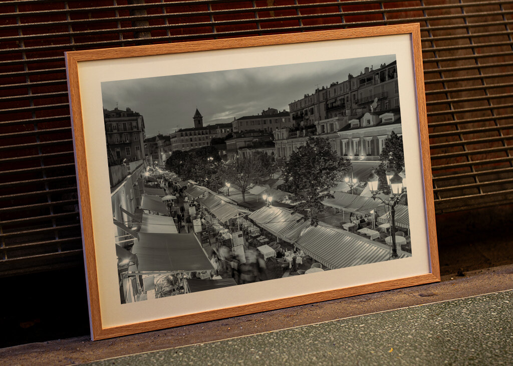  Cours Saleya in Nice at night