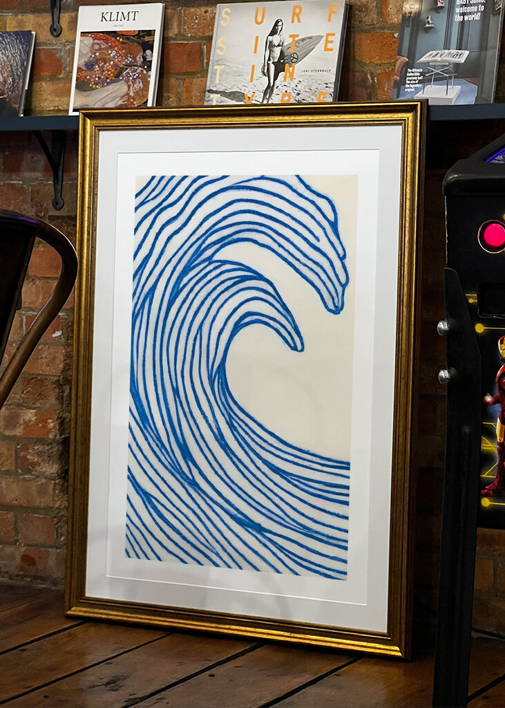 Ozeanische Wellen fließen