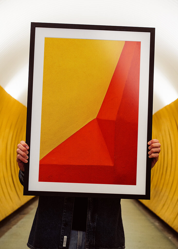 Crossings of Colors and Shapes