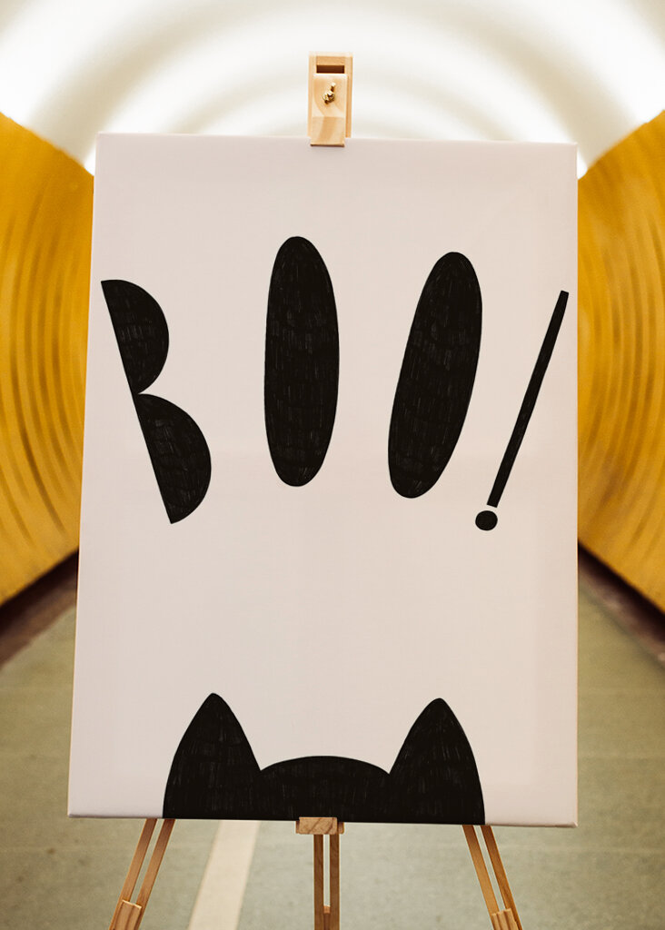 Überraschungsgruß der Katze