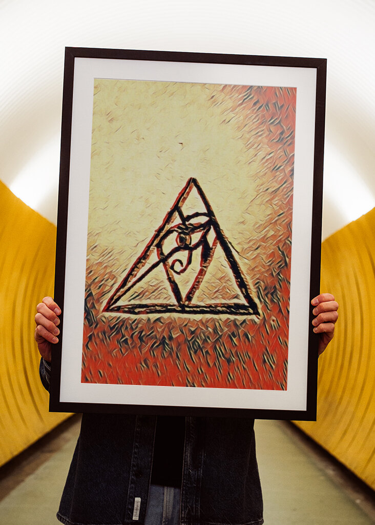 Eye of Horus pyramid 