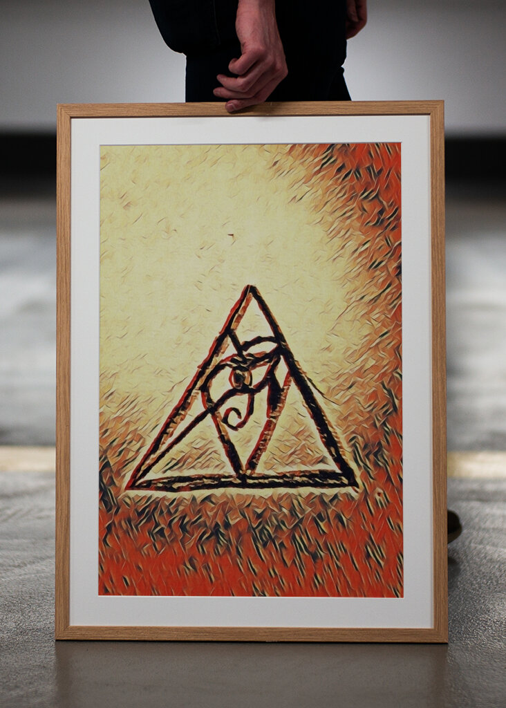 Eye of Horus pyramid 