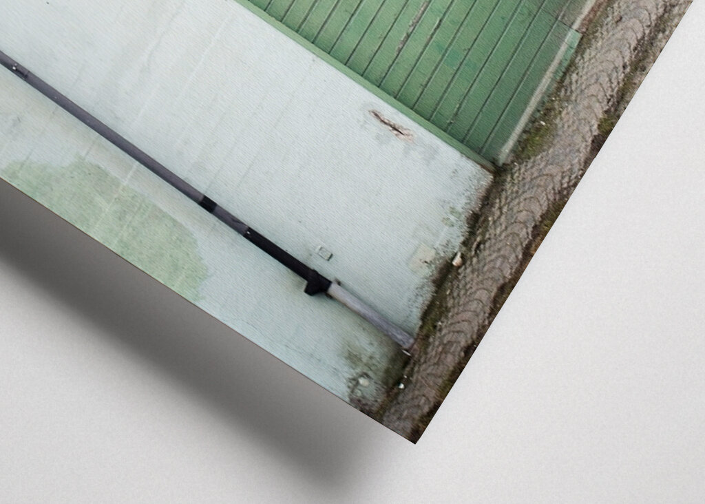 Industribygning dør til dør