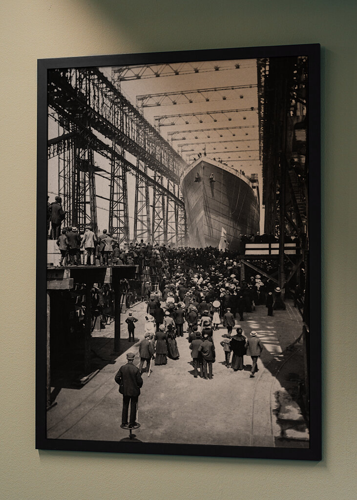 RMS Titanic Staple Leaf