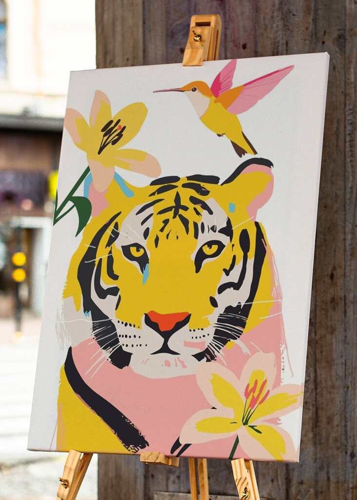 Tiger umgeben von Blumen