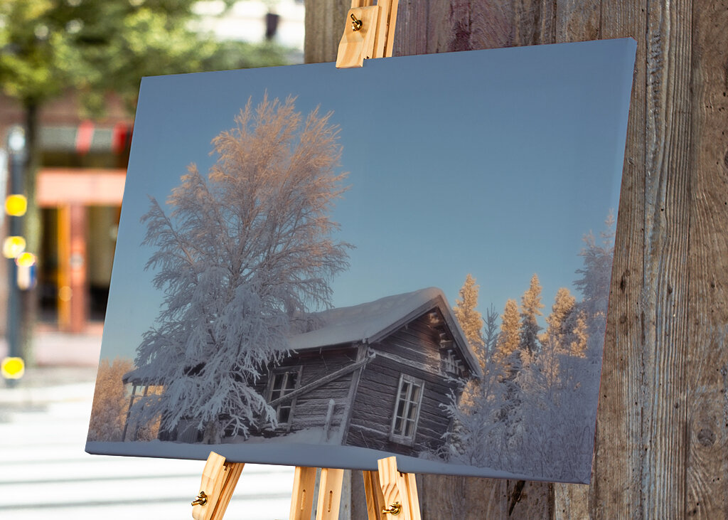 Ödehus i midvinterljus