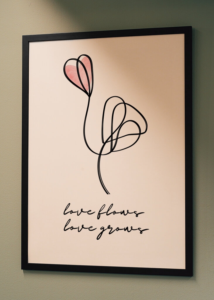 Minimalist Heart Flower 