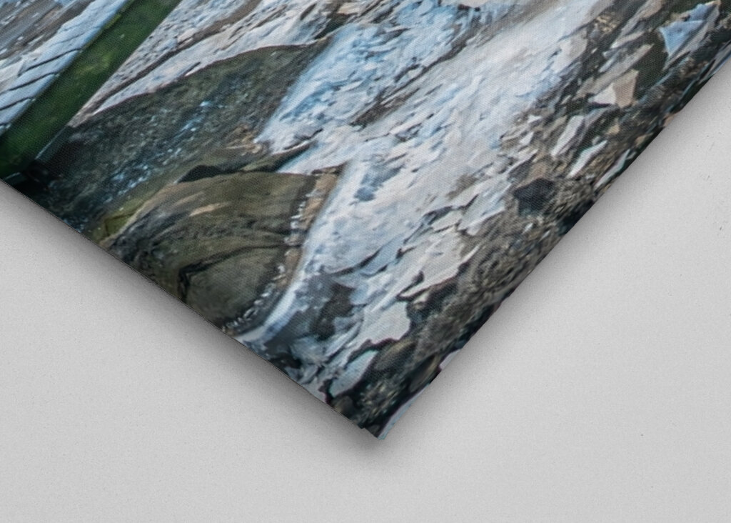 Tramonto invernale nel mare ghiacciato