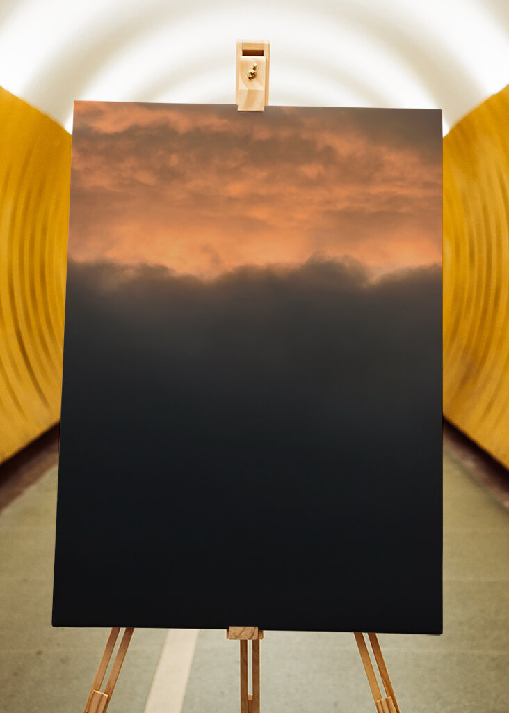 Broskvová barva a šedá