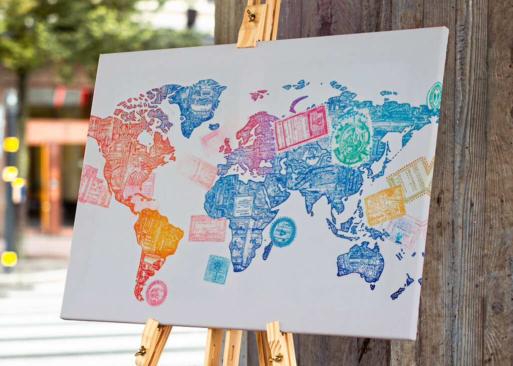 Mappa con timbri sul passaporto 