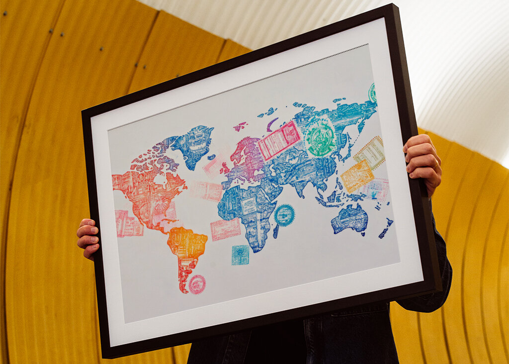 Mappa con timbri sul passaporto 