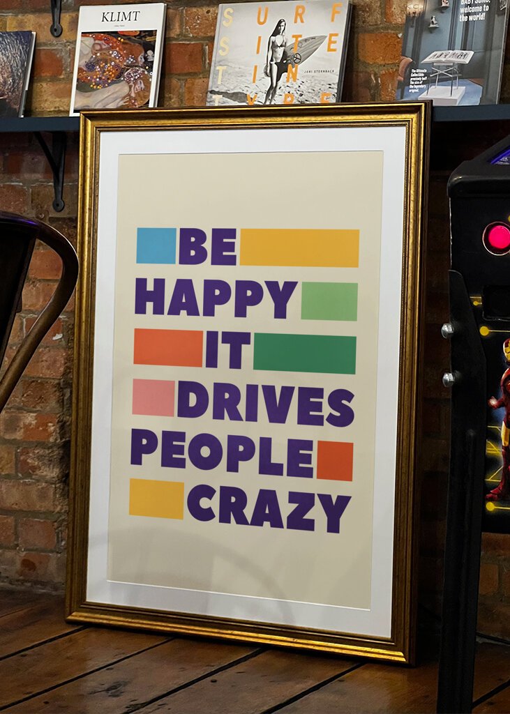 Sii felice citazione divertente