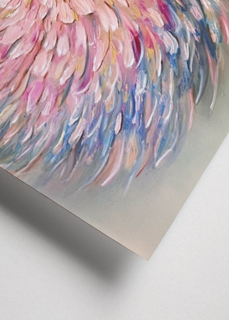 Kvinde i dansende blomsterkjole