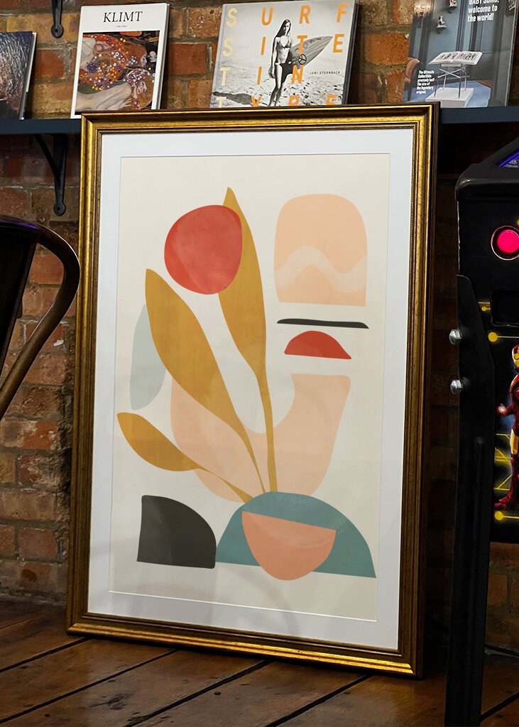 Abstraktní tvary a výrazné barvy