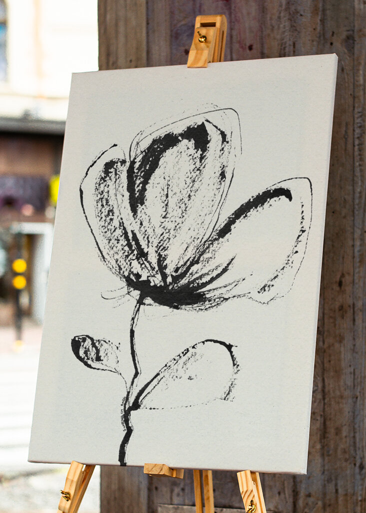 Petal Sketch Essence