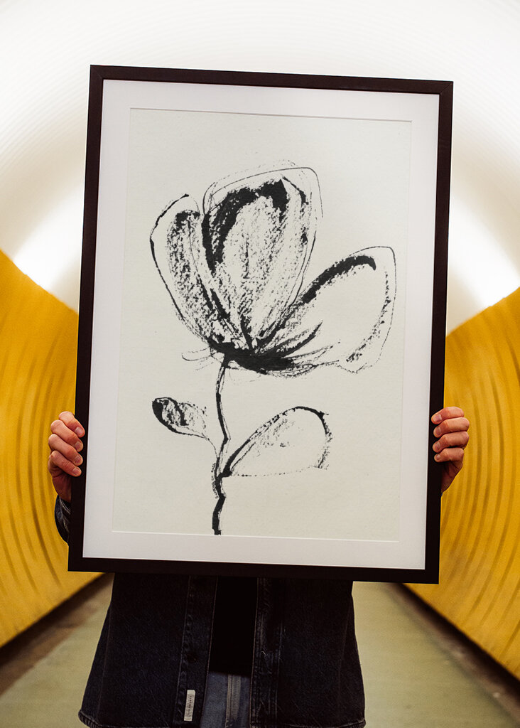 Petal Sketch Essence