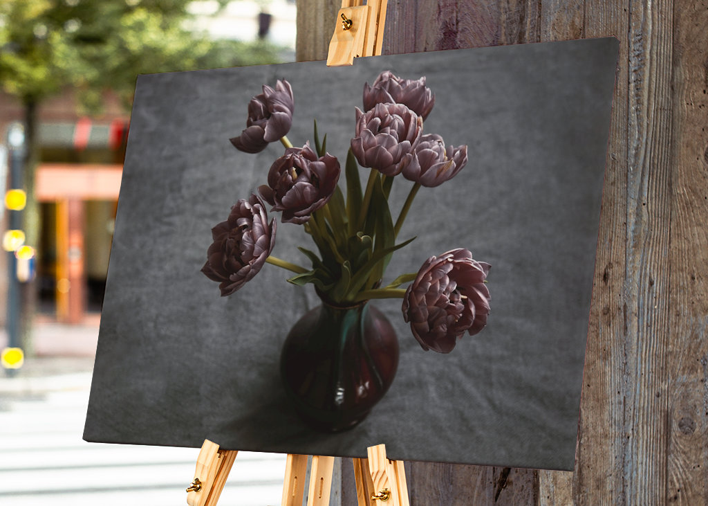 Stillife tulips on vase