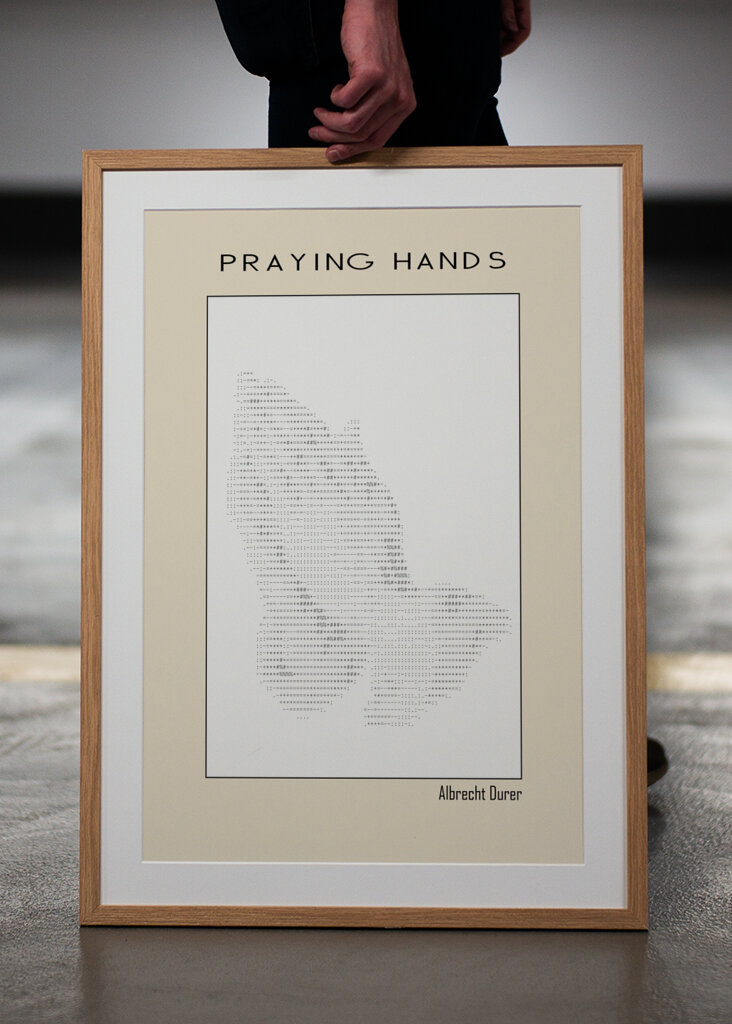 Praying Hands – Albrecht Durer (1508) – Ascii Art