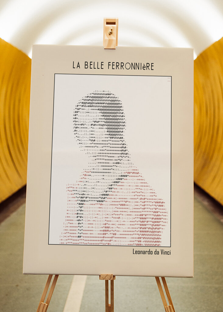 Ascii Art Minimalist – La Belle Ferronnière (portrait of a Lady From the Court of Milan)