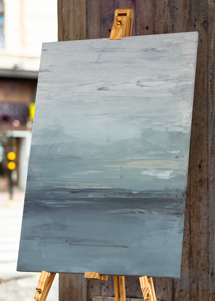 A Serene Foggy Horizon