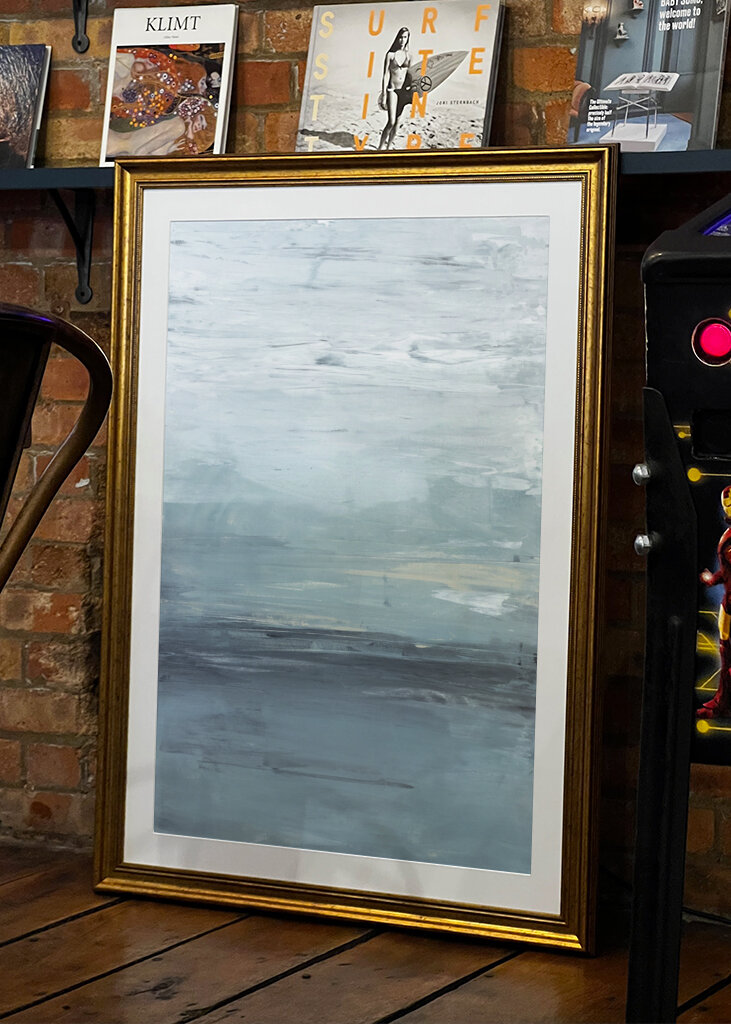 A Serene Foggy Horizon