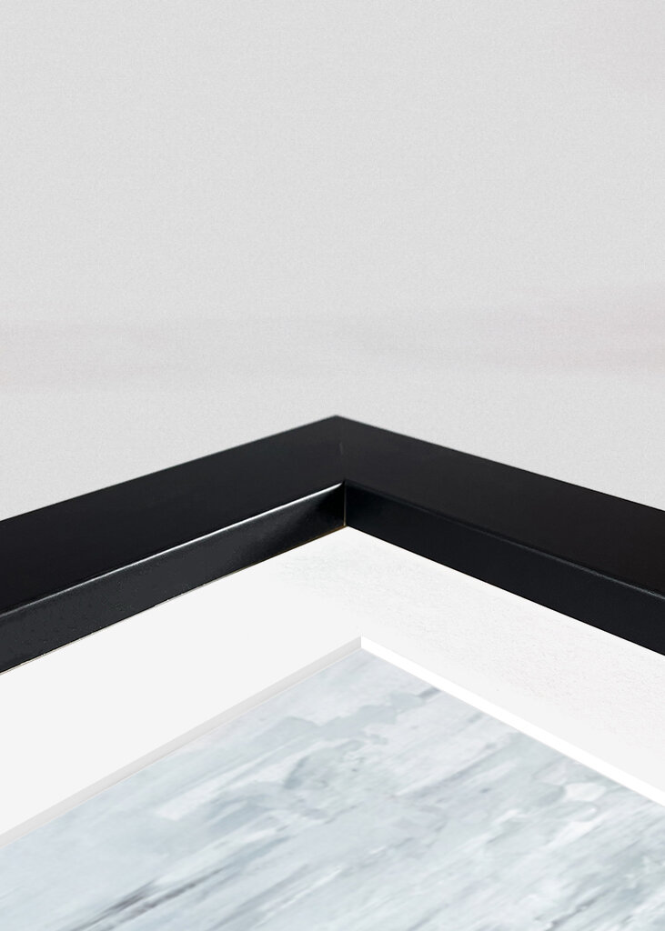 A Serene Foggy Horizon