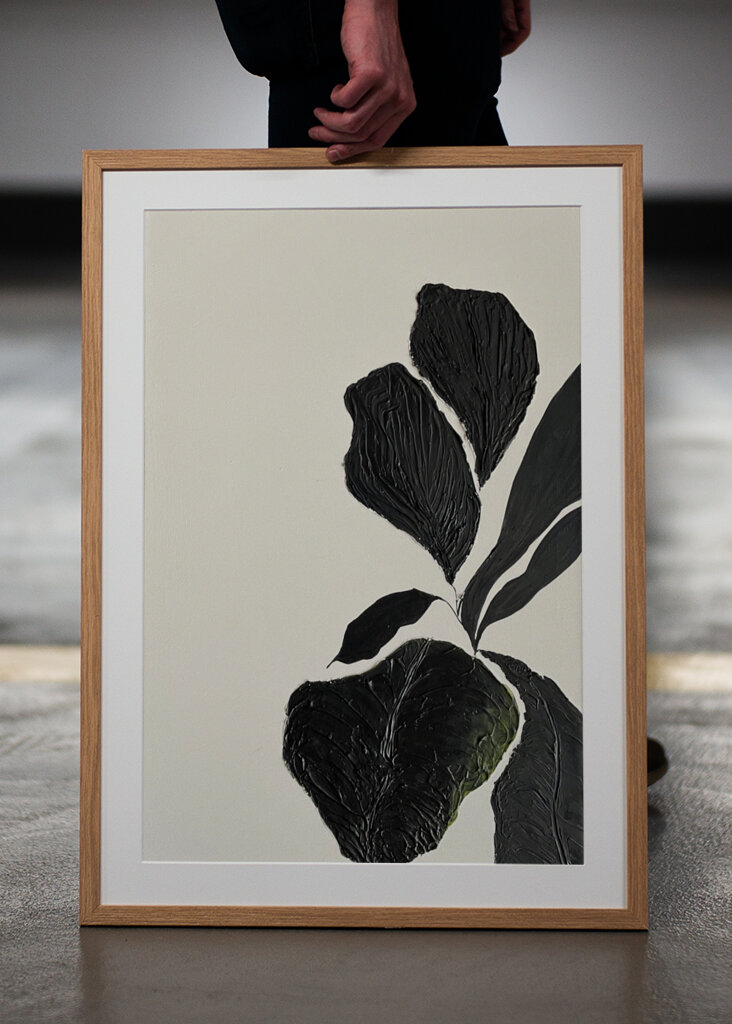 Textured Leaf Elegance