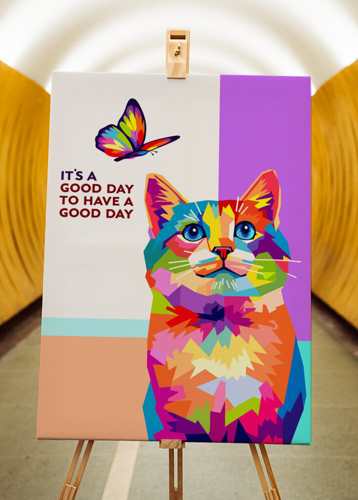 Kot na dzień dobry z motylem