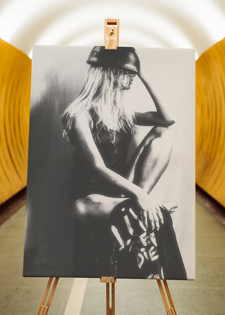 Žít zdarma Die Strong č. 18