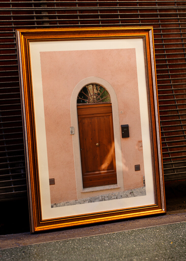 Staré hnědé dveře | Itálie 