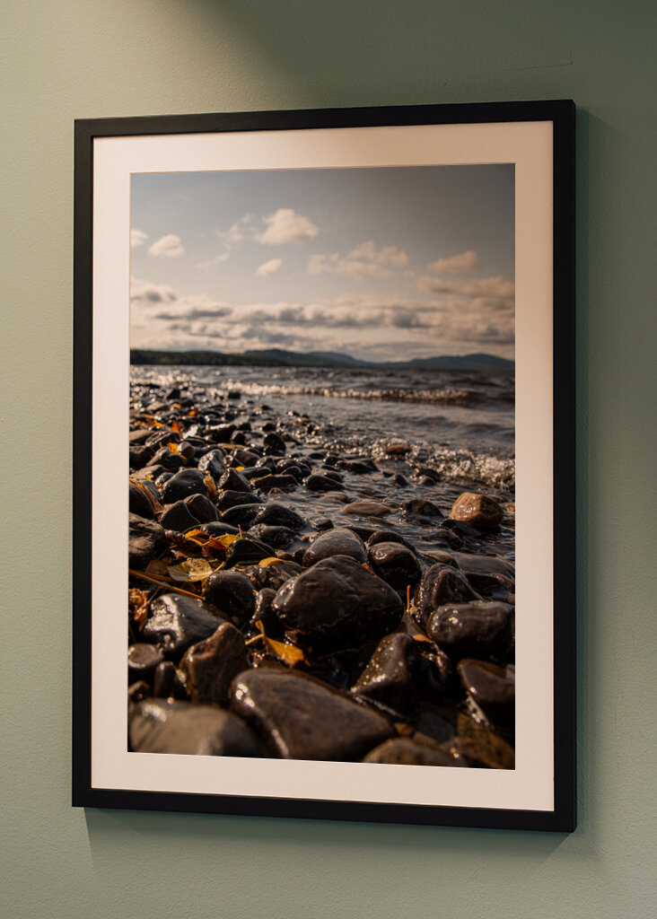 Stenig norrlandsstrand