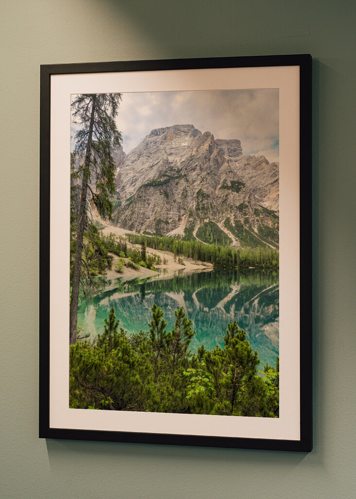 Tranquil Reflections: A Serene Mountain Lake Landscape