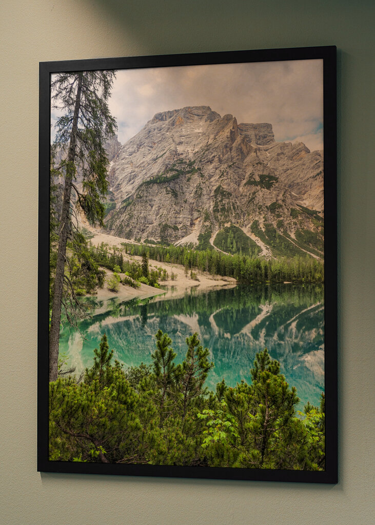 Tranquil Reflections: A Serene Mountain Lake Landscape