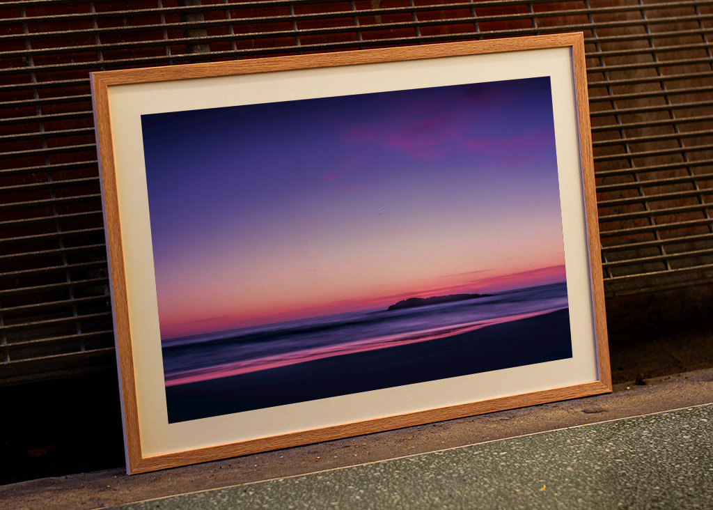 Lila und blauer Meerblick