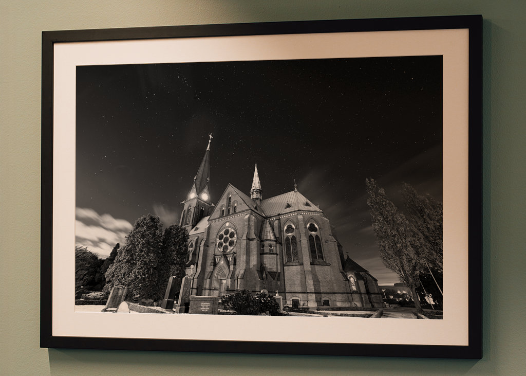 Asmundtorps Kyrka v noci