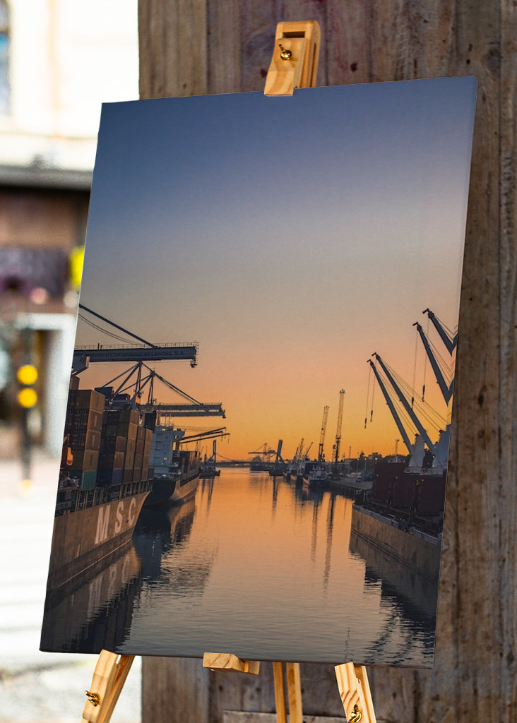 Sonnenuntergang am Hafen.