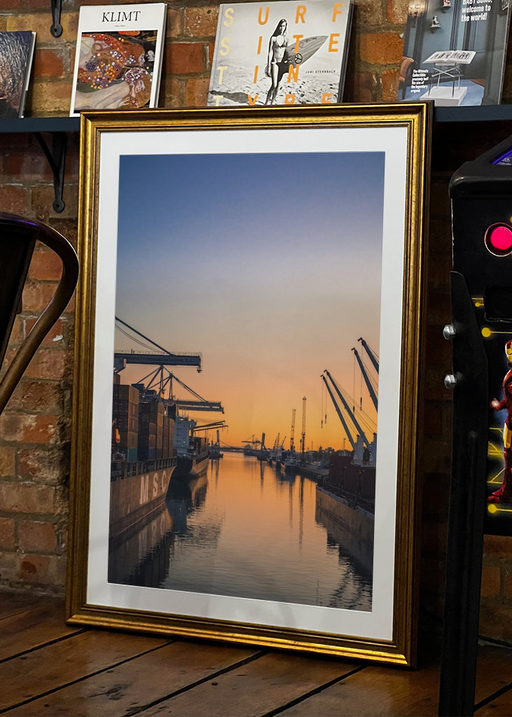 Sonnenuntergang am Hafen.