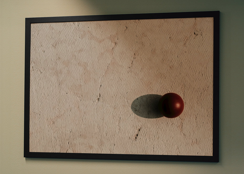 Roter Ball auf weißem Marmor