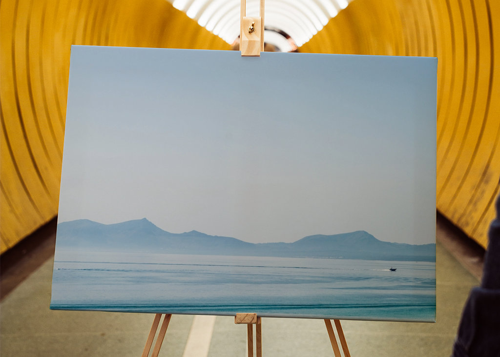 Kék-tenger és hegyek