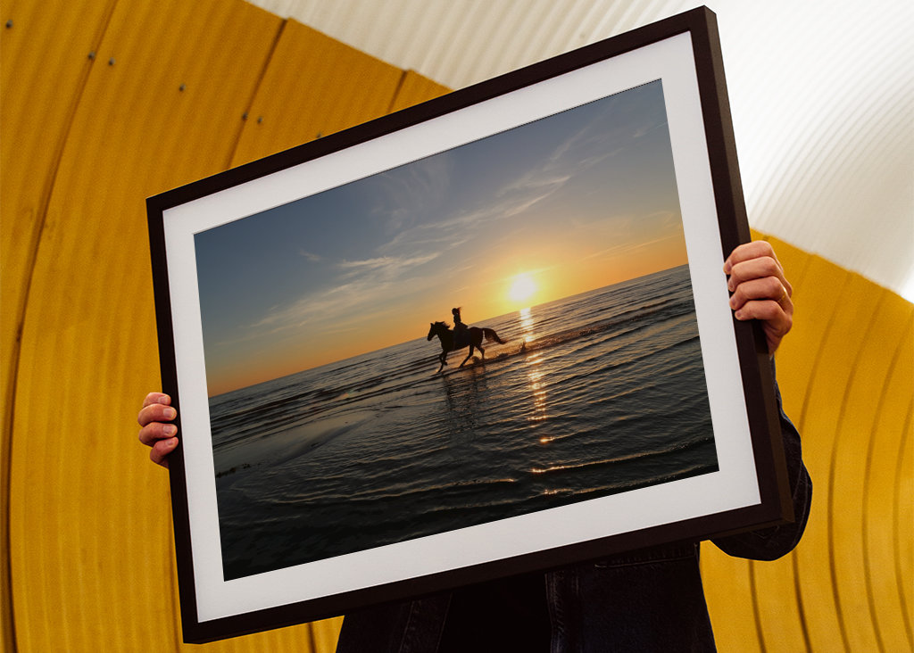Freiheit - zu Pferd bei Sonnenuntergang