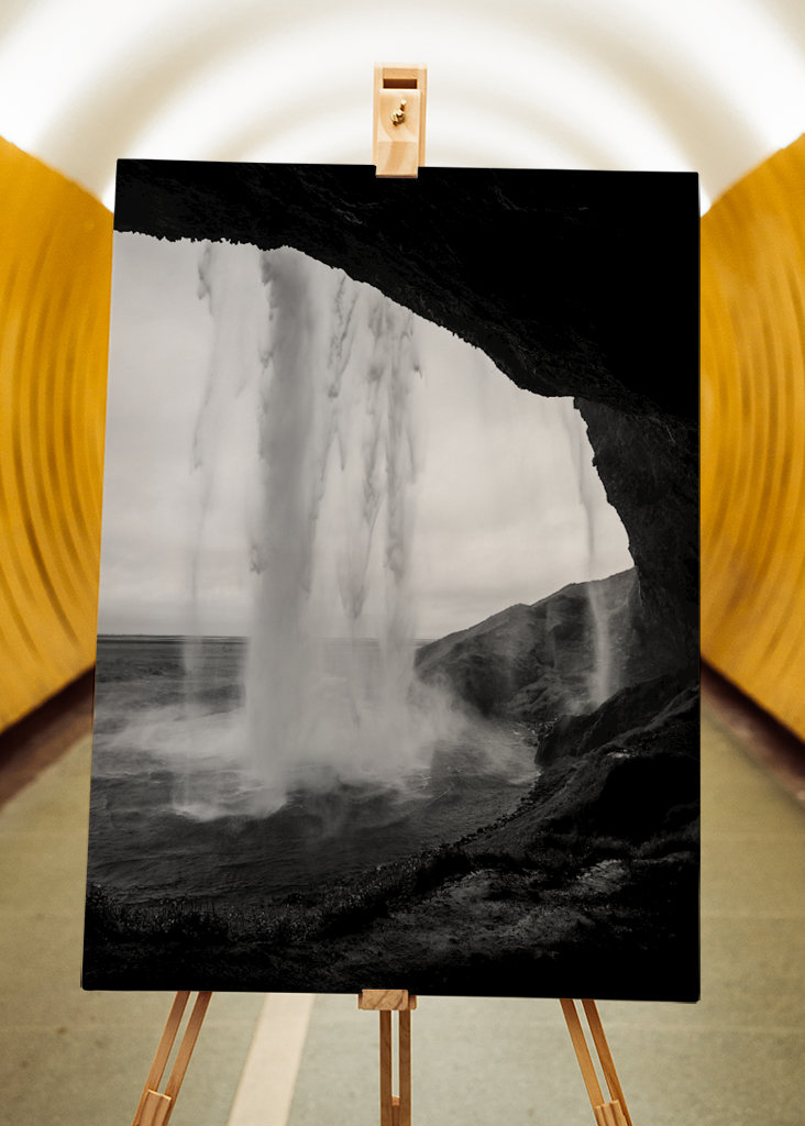 Černobílý vodopád