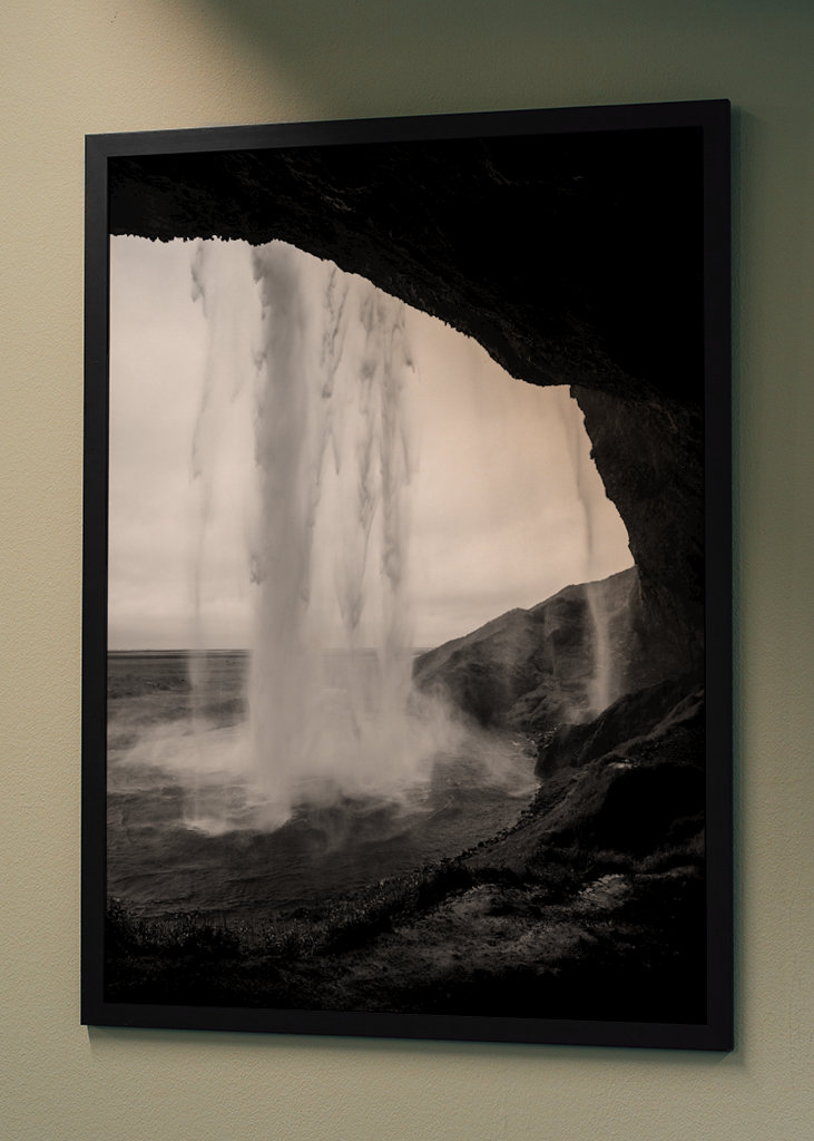 Černobílý vodopád