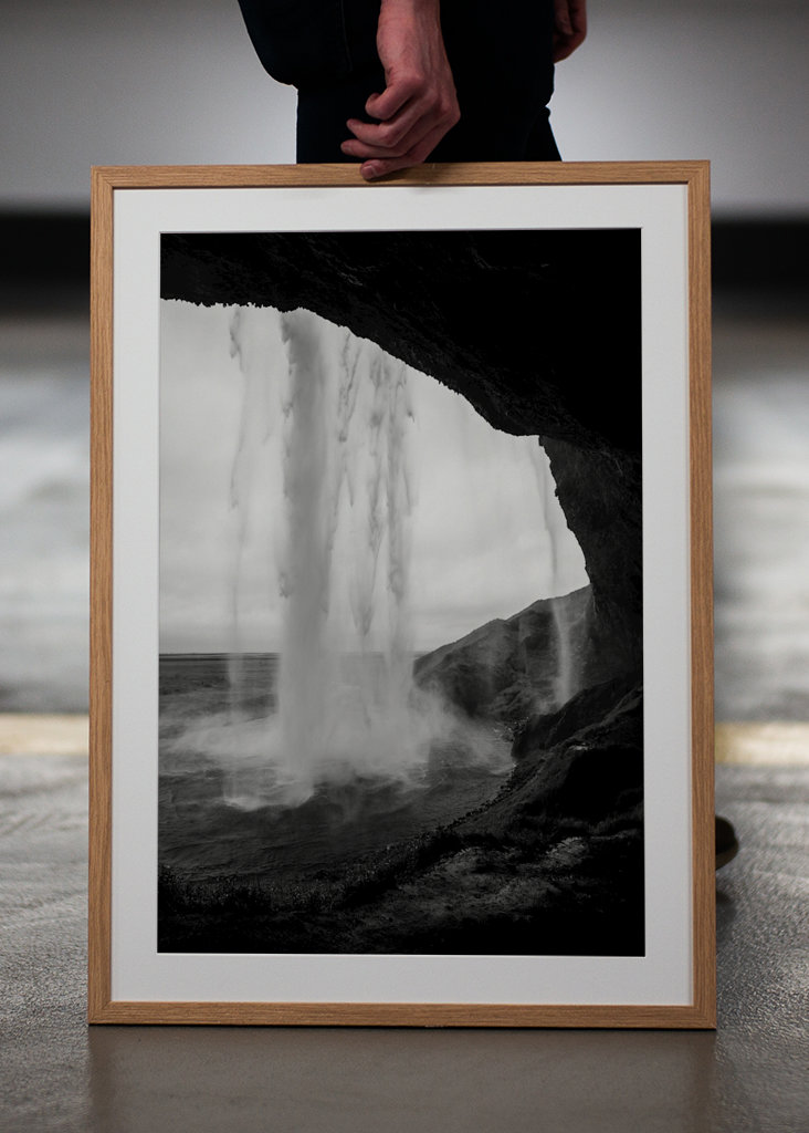 Černobílý vodopád