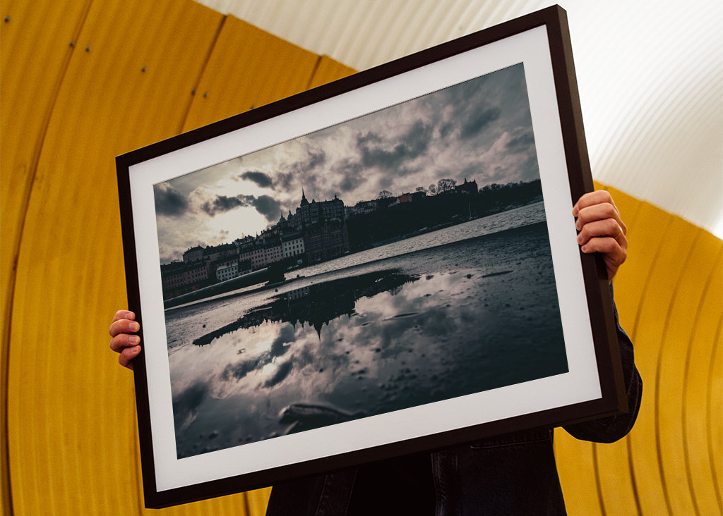 Söder Mälarstrand reflects